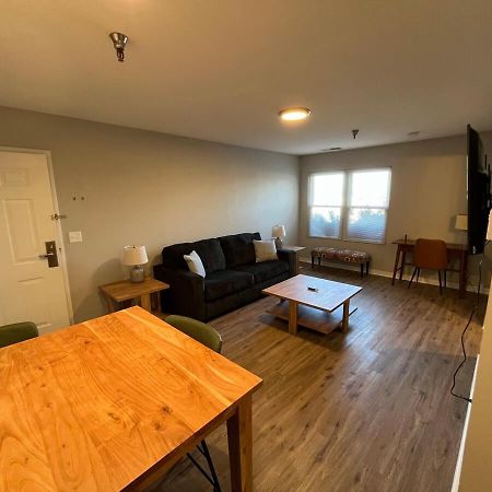 Aksarben 1 Bedroom-Close To I-80 Омаха Экстерьер фото