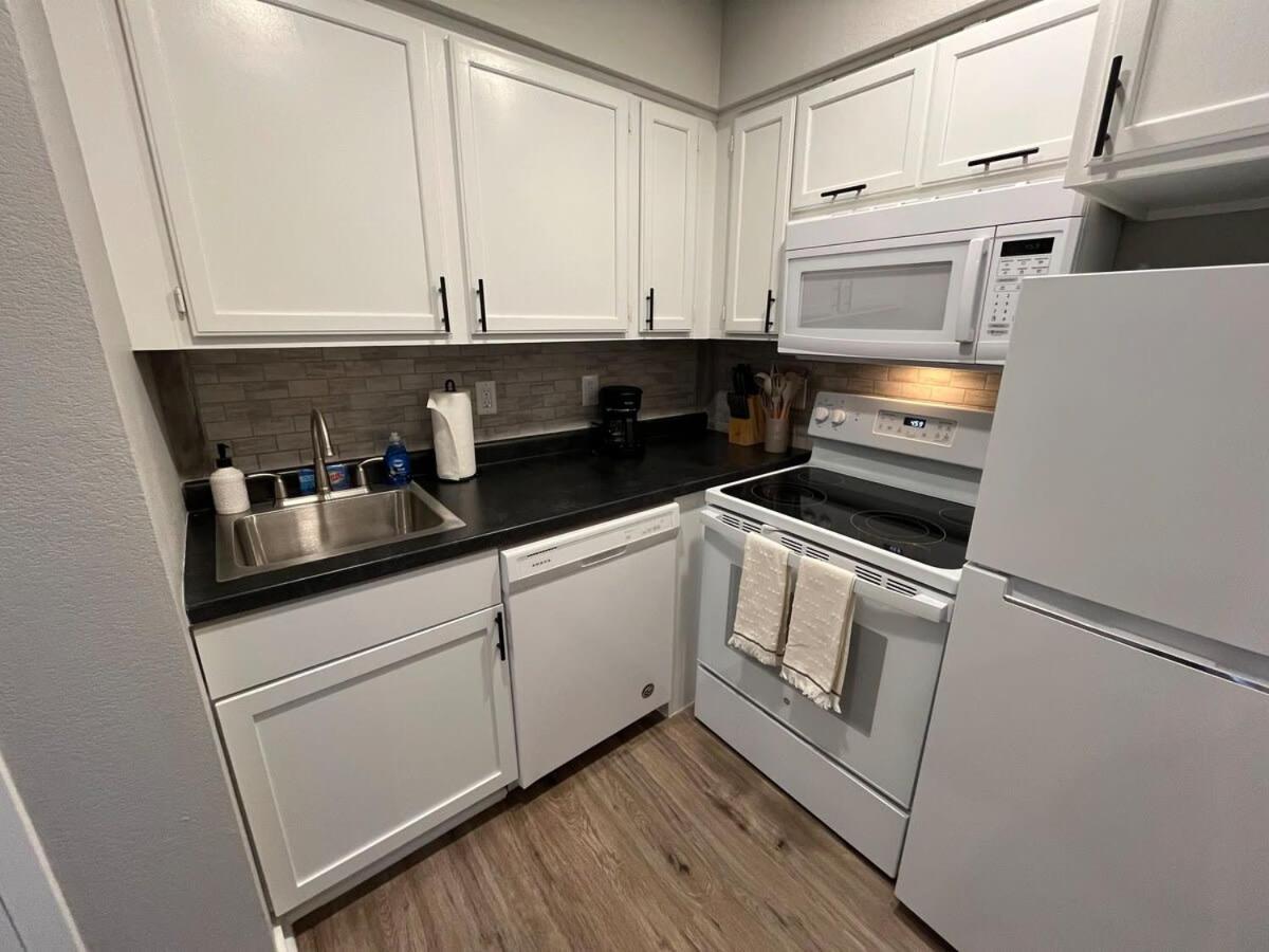 Aksarben 1 Bedroom-Close To I-80 Омаха Экстерьер фото