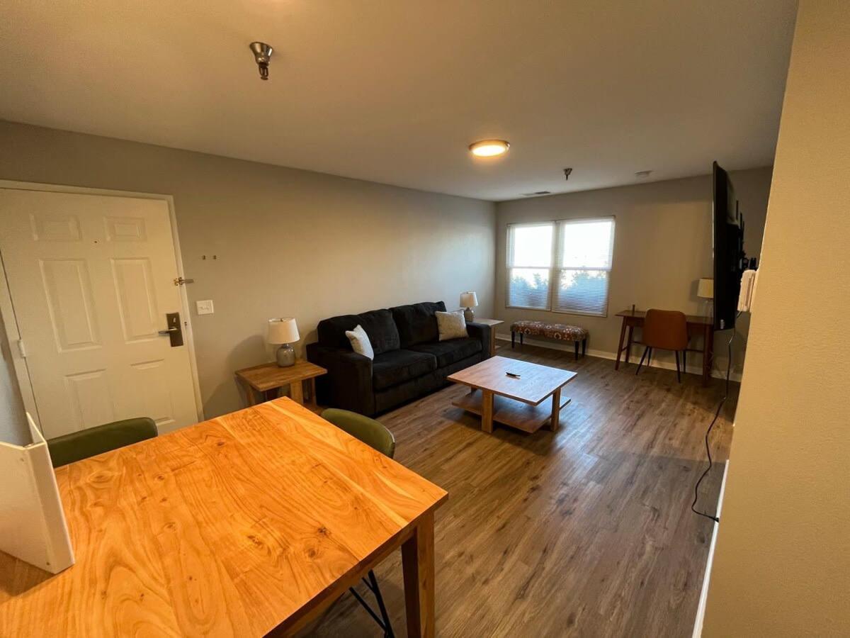 Aksarben 1 Bedroom-Close To I-80 Омаха Экстерьер фото