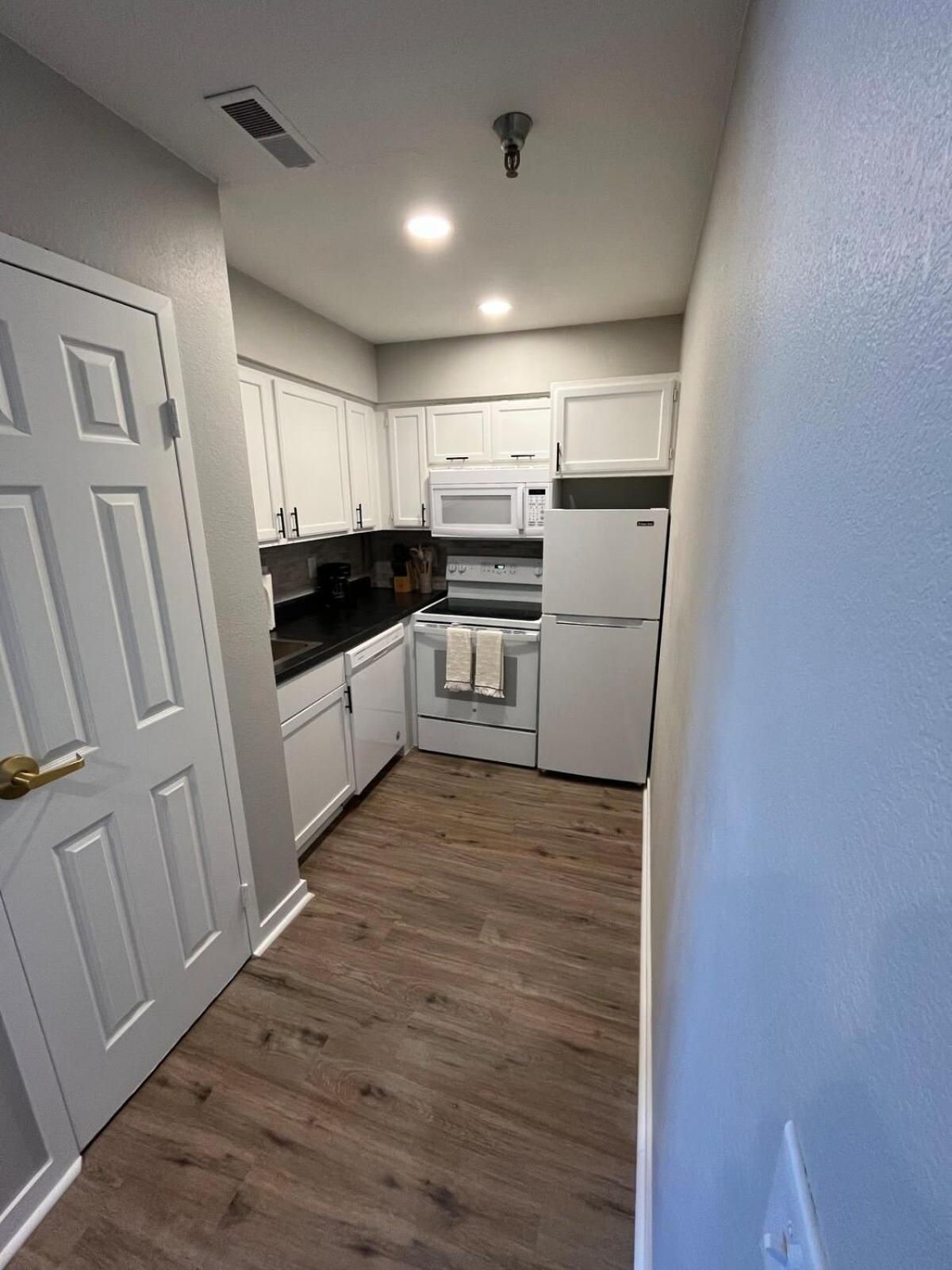 Aksarben 1 Bedroom-Close To I-80 Омаха Экстерьер фото