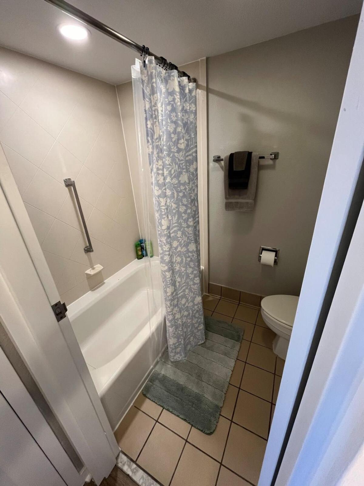 Aksarben 1 Bedroom-Close To I-80 Омаха Экстерьер фото